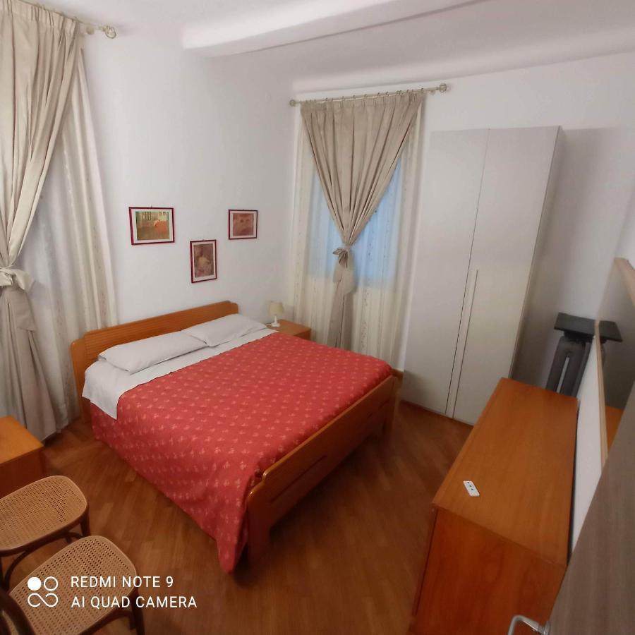 Domus Sottoripa Apartment Genoa Exterior photo